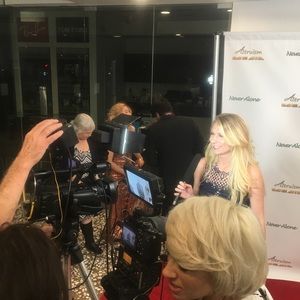 Meet your Posher, Temple